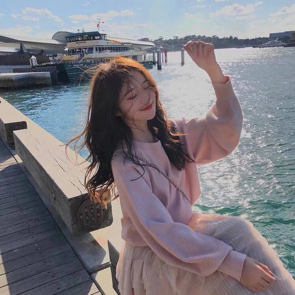 夹缝中